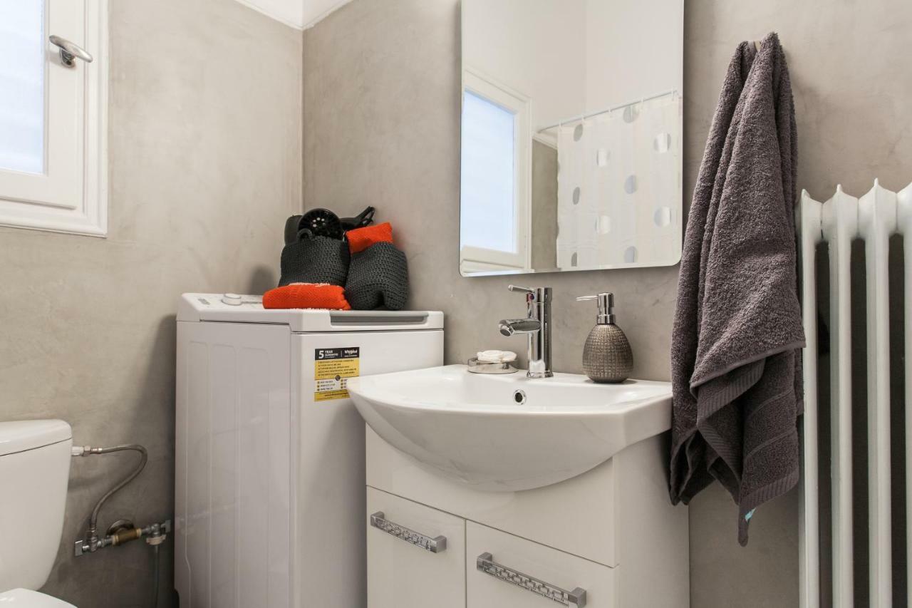 אתונה Private Central View Rooms In Apartment Near To Acropolis Metro Station מראה חיצוני תמונה