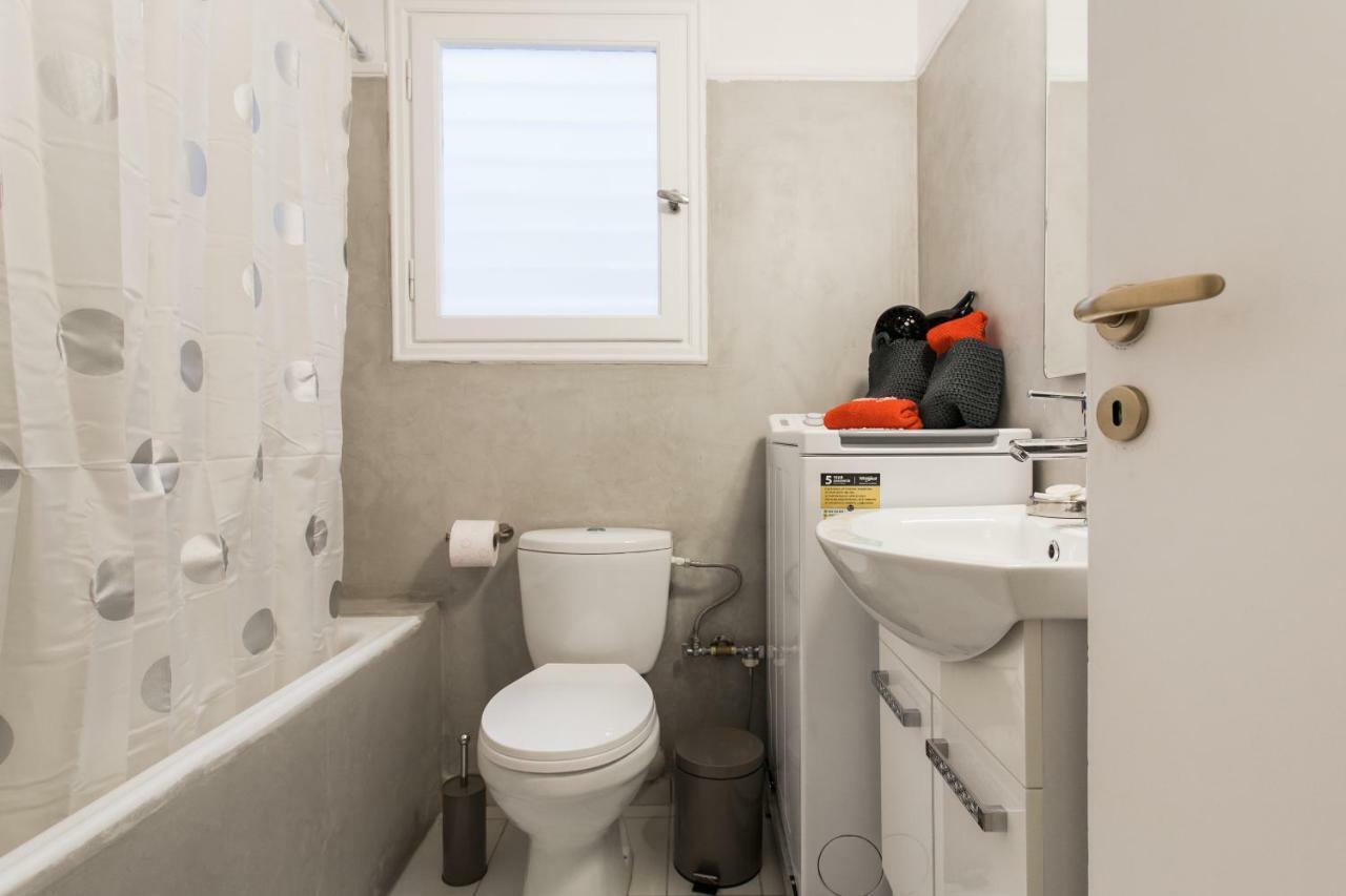 אתונה Private Central View Rooms In Apartment Near To Acropolis Metro Station מראה חיצוני תמונה