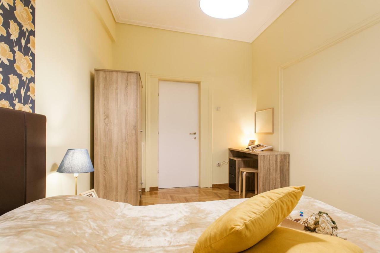 אתונה Private Central View Rooms In Apartment Near To Acropolis Metro Station מראה חיצוני תמונה